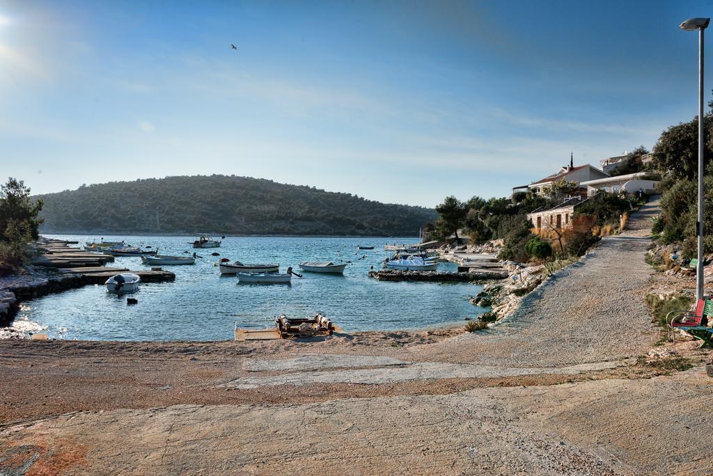 Holiday Home Mirna Vala Sevid Exterior foto