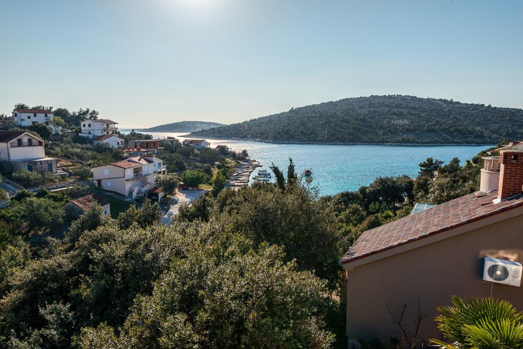 Holiday Home Mirna Vala Sevid Exterior foto